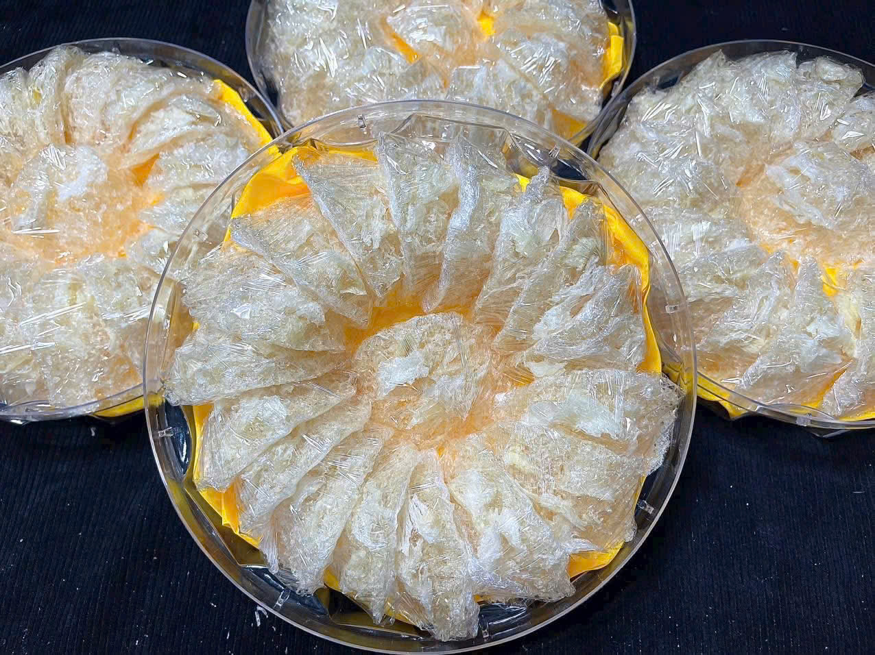 Yến xơ mướp đắp chân